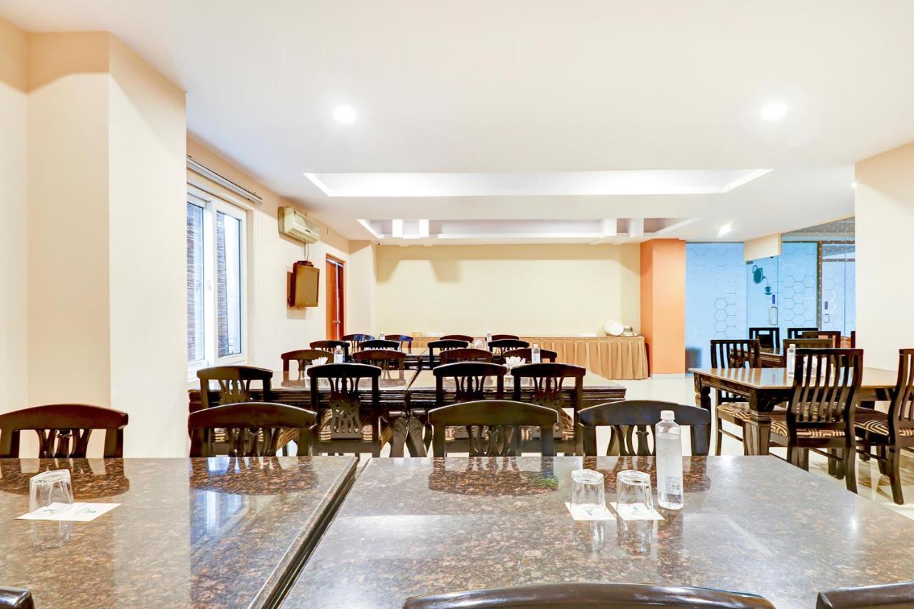 Capital O 46966 Apollo 27 Hotel Bangalore Exterior photo